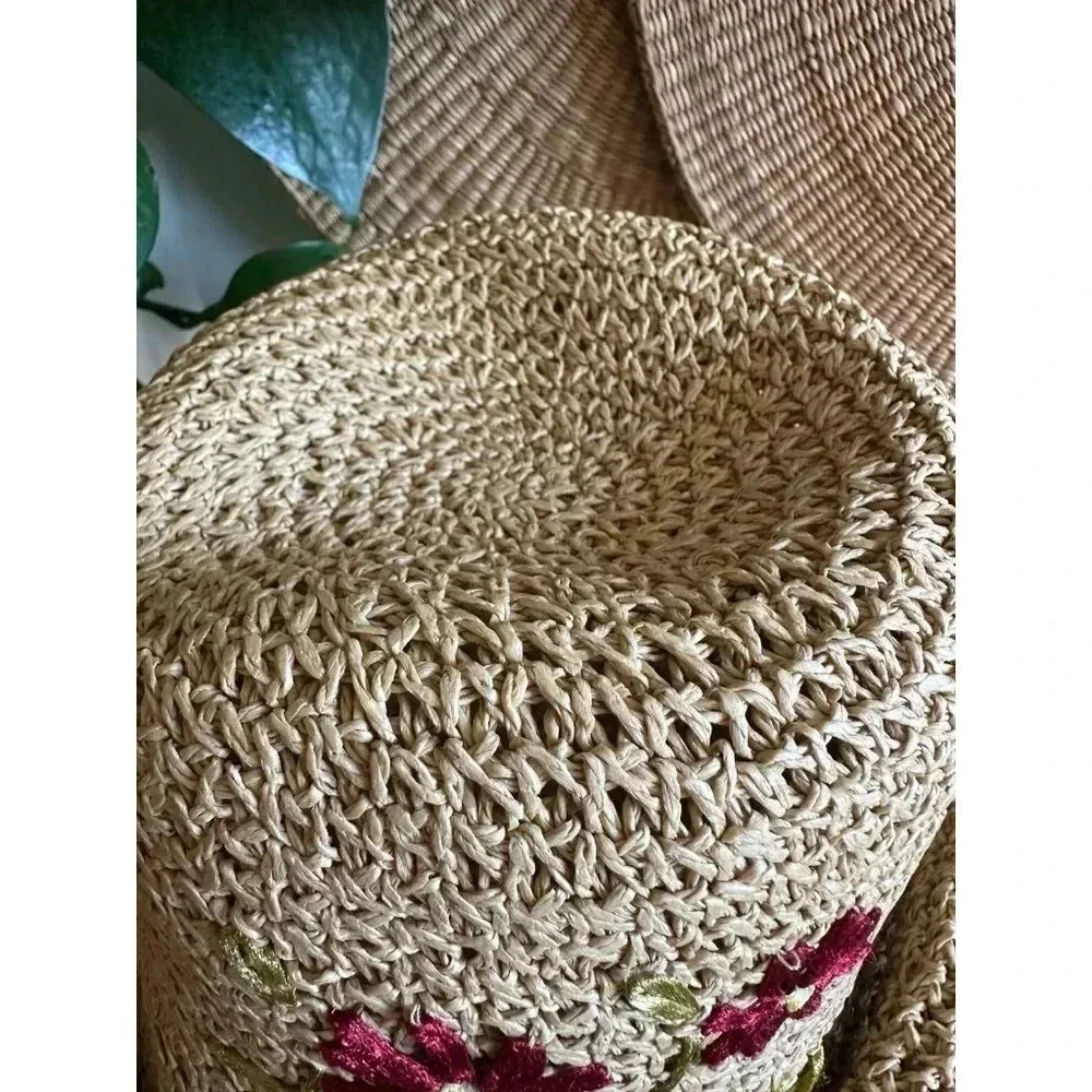 90’s Embroidered Straw Sun Hat